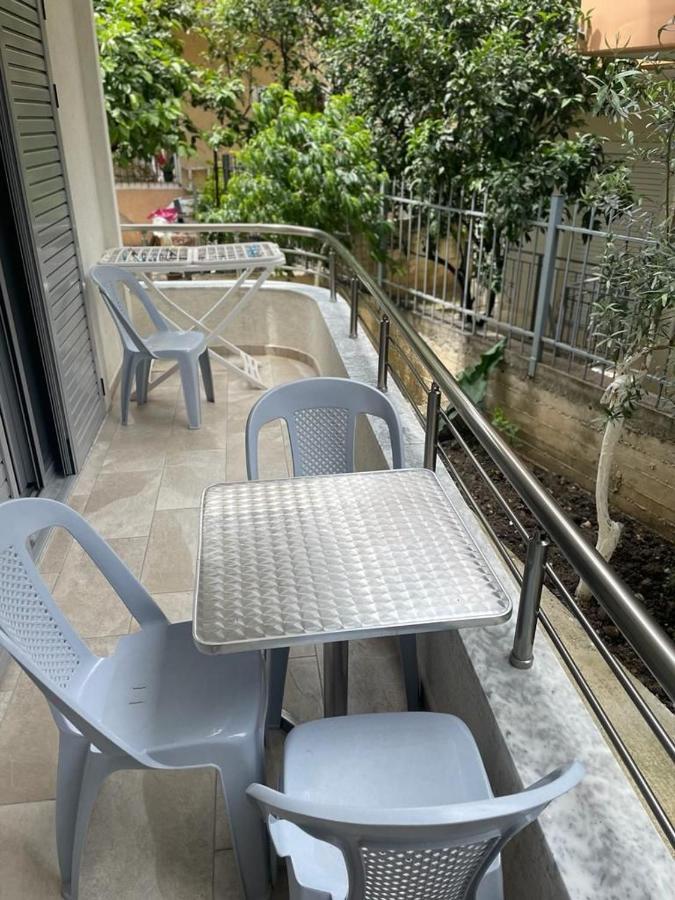 Taku Apartment Sarande Exterior photo